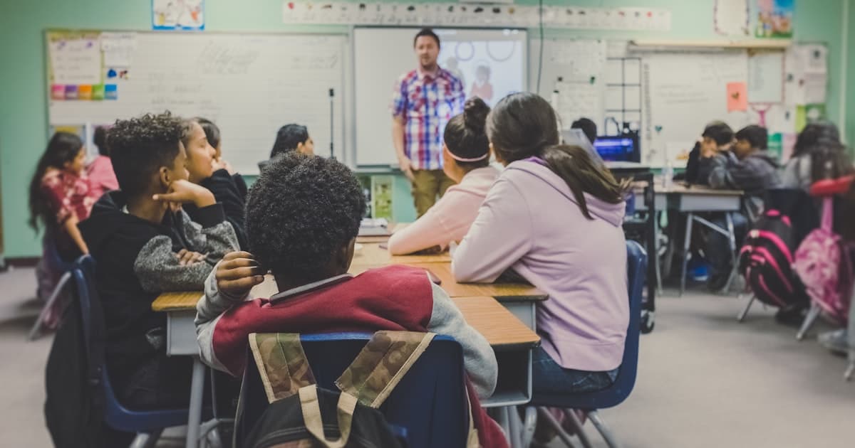 AI Tutoring: How It Works and Whether It's Worth It — CuFlow Blog
