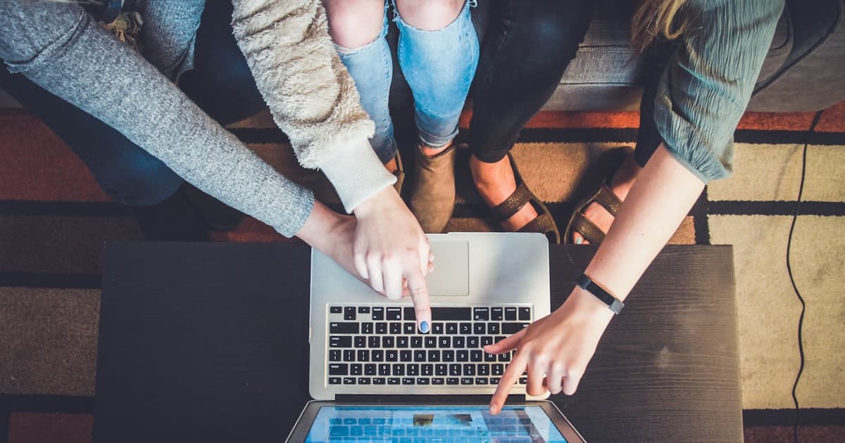 How to Find the Best AI Tutor for Students — CuFlow Blog